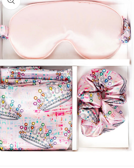 Cozy club eye mask