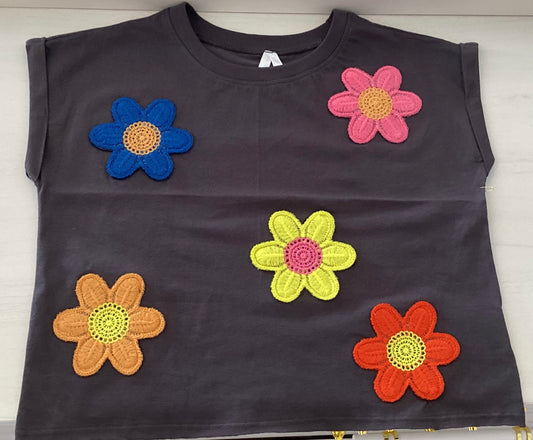 Crochet Flowers Sleeveless Shirt
