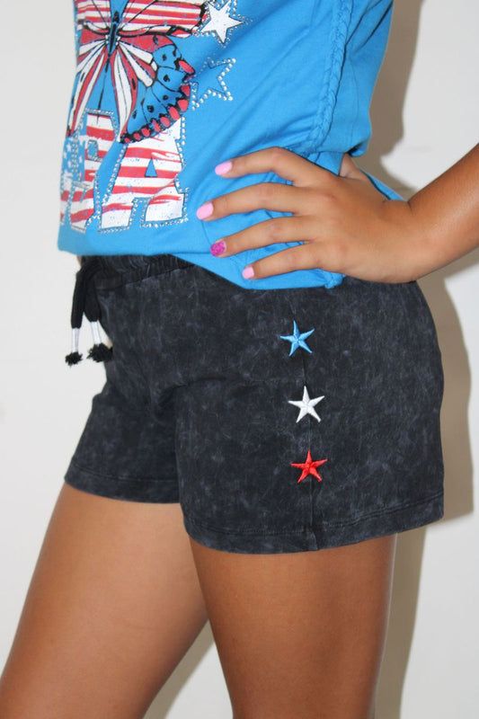 Shorts w/ embroidered stars